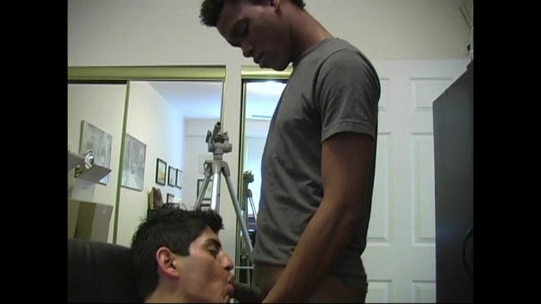 The Great Canadian Male: Element robi się gorący