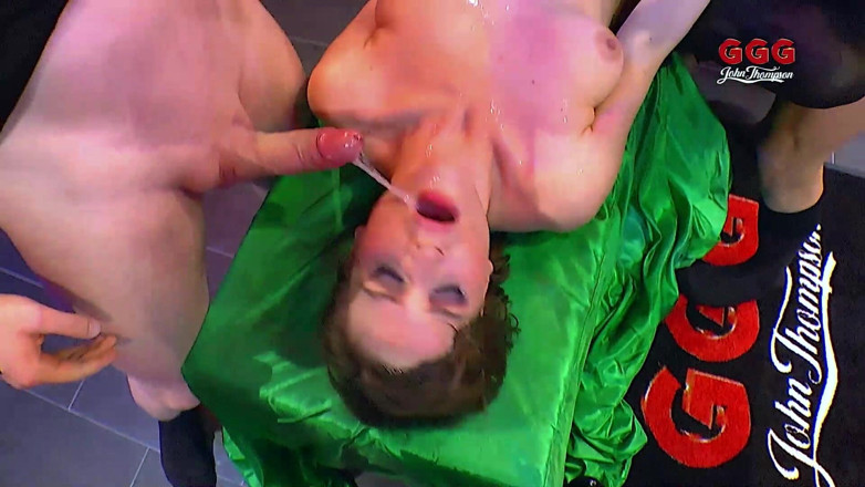 German Porn: Brunette Slut Gets Massive Facial Bukkake in Ggg Gangbang