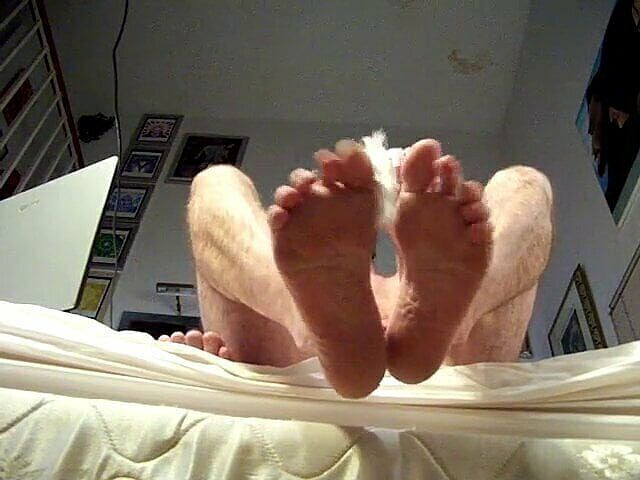 Hairyartist: Zábava nohou s lechtáním