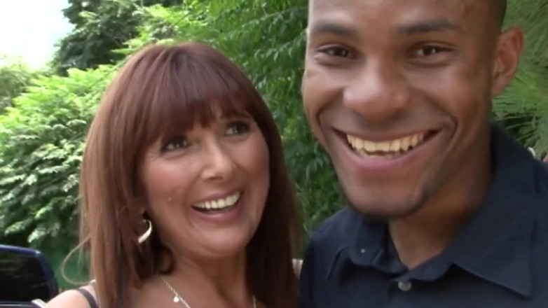 Dirty fantasy: All National Interracial Cougar Hunt, volume 5