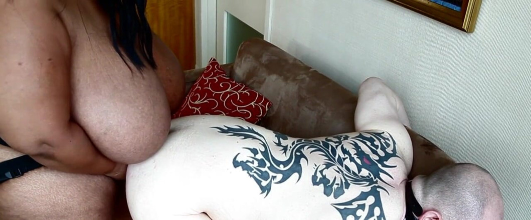 AD4X: A Fat Woman Sodomises Me HD
