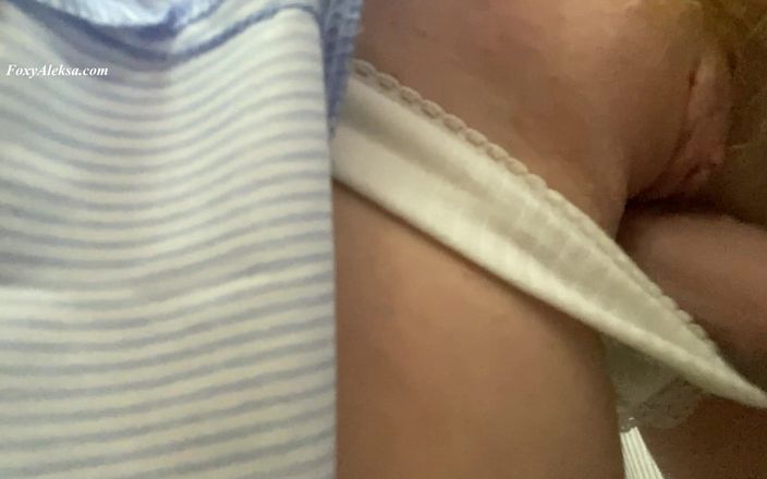 Foxy Aleksa: Random Stranger Rubbing Pussy Under Skirt in the Bus