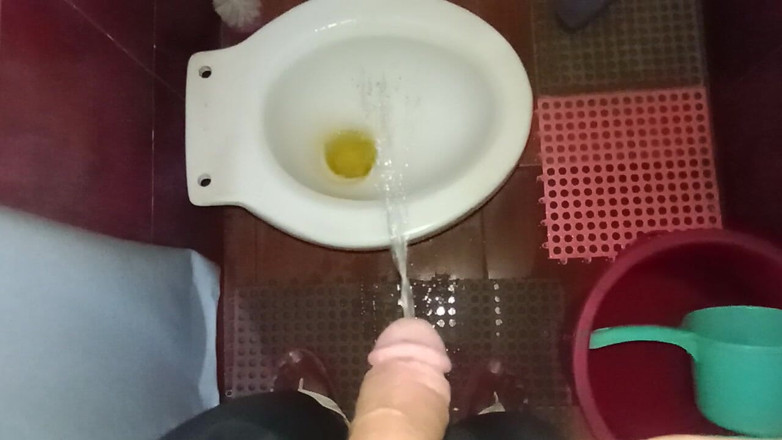 Piolo Alberto: Harden My Dick Before I Pee