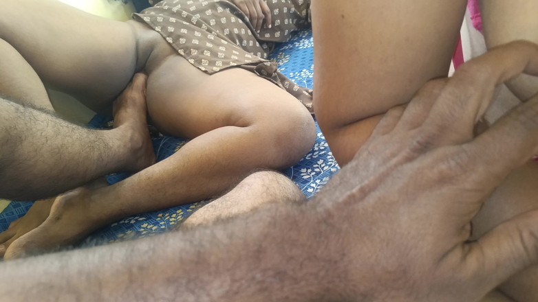 Wonder: Bà nội trợ chơi tay ba