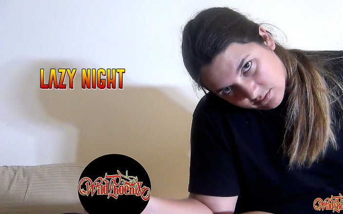 Wild Phoenix: 慵懒的夜晚：为缠身伴侣提供不热情的打手枪