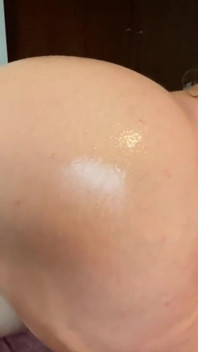 Cam Girl Loves to Play with Lovense!!