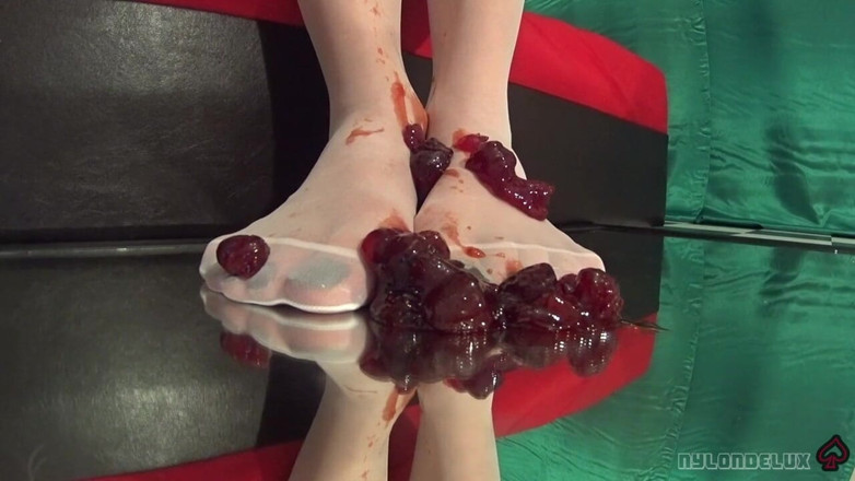Nylondelux: Strawberry Crush Nylon Feet