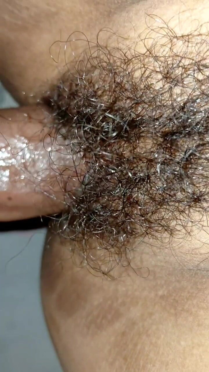 San Studio: Возбужденная подруга, я трахаю его, она такая жесткая и мягкая