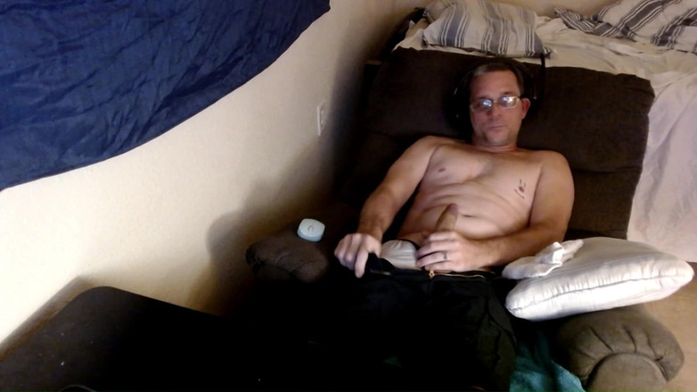 DubeSnackes: 두구끈한 보지를 따먹는 두 소녀