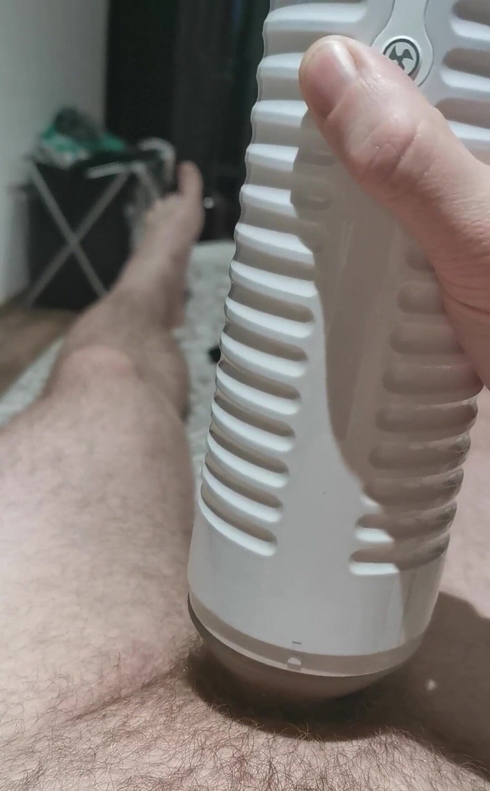 Dirty Talking Guy: 测试我的新玩具