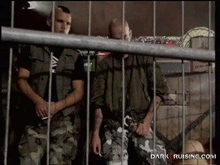 Cazzofilm: Skinhead pigs