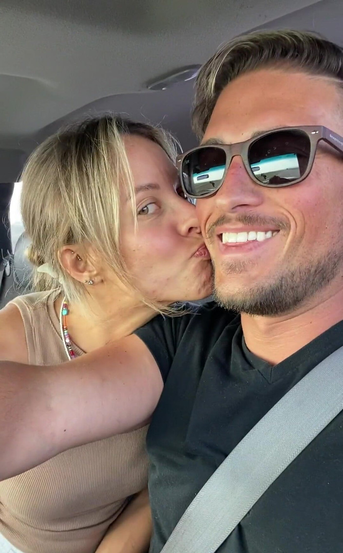 Kate Marley: Kami menghabiskan akhir pekan kami di pegunungan dengan teman-teman, tapi...