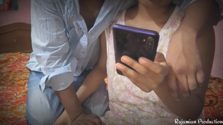 Raja Mian Production: 남친에게 섹스를 요구하는 인도 여친