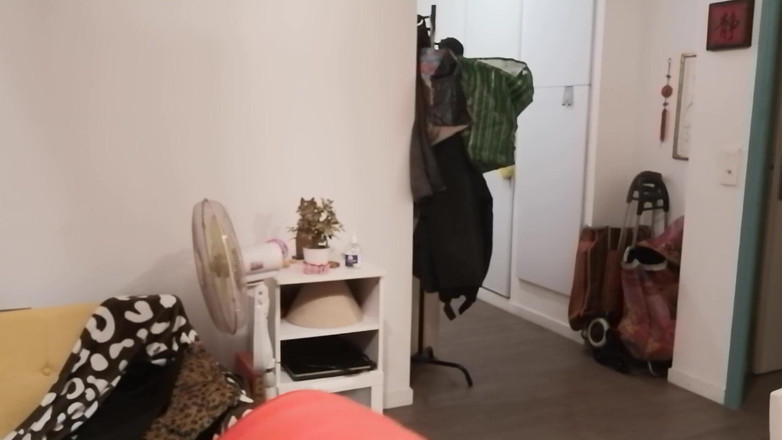 Lauren France: LaurenFR, shemale trap sissy femboy crossdresser v latexové kombinéze s...