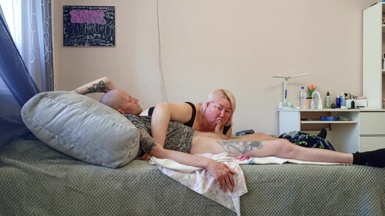 Zona901: Một người bạn thổi kèn cho tôi trong thời gian...