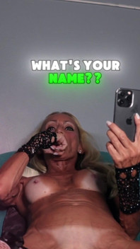 Stepmommy Loves Sucking Her Fingers & Pussy Taste