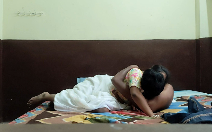 Hindiaudioadda1: Noite de aniversário de casamento em White Saree Part - 1