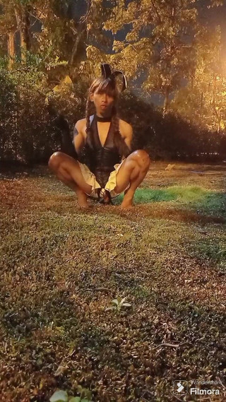 Menaiisd: Bahçede küçük tavşan