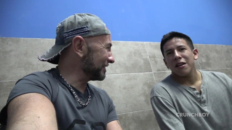 HOT BAREBACK BOYS C HANNEL: Tão sexy latina gêmea fodida em pêlo por Romantik em...
