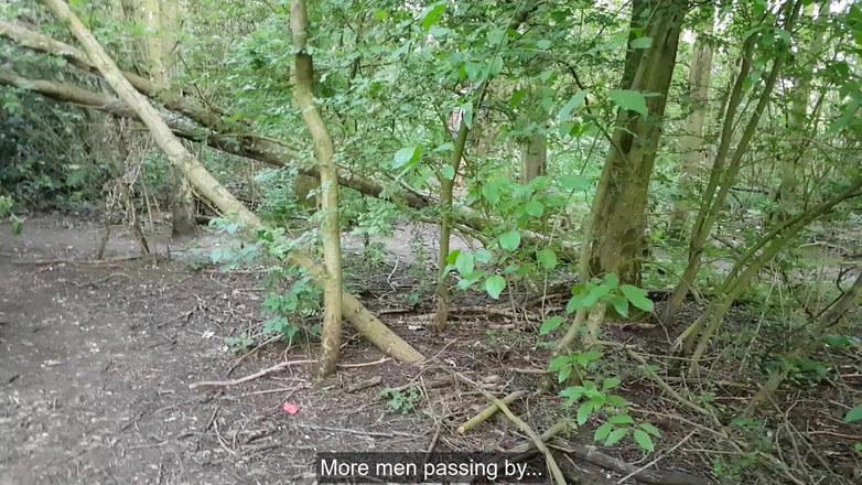 Double-Dutchies: सार्वजनिक मंडरा - चूसना, झटका, पकड़ा, वीर्य और पेशाब