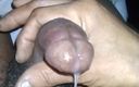 Gueyser: Sólo masterbation s Cumming Cock zblízka