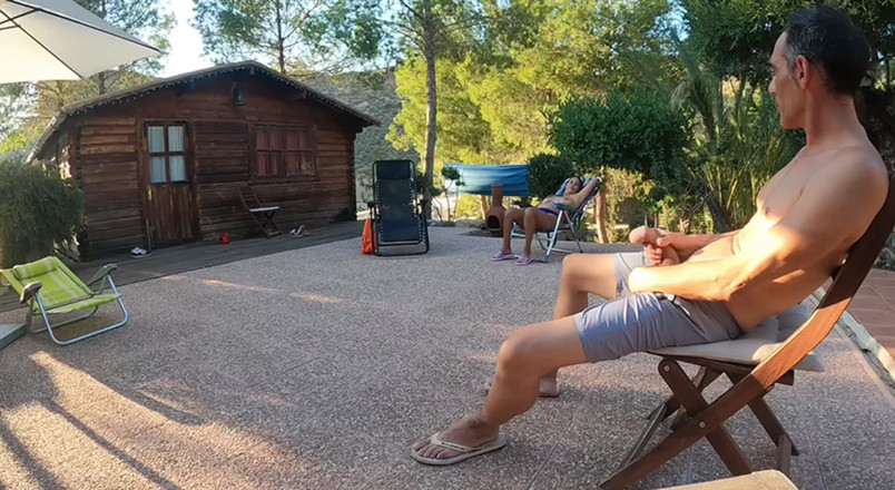 Mayay Thor X: カメラポルノの後ろのアマチュアカップル