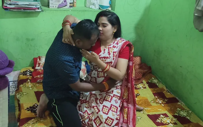 Sona bhabhi: Hot Bengali Village Housewife Fucking Hard with Her Devar