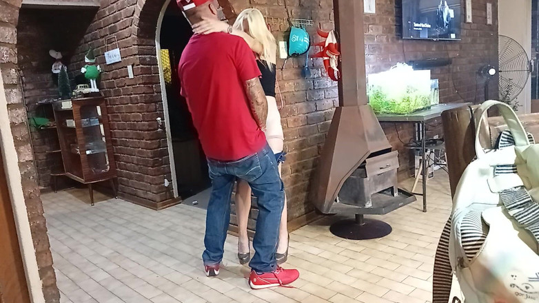 18blondteen: Atrapé a mi esposo engañando con una prostituta barata