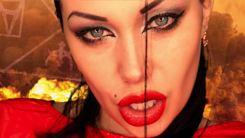 Goddess Misha Goldy: Inside of a Devil! Devour Fetish!