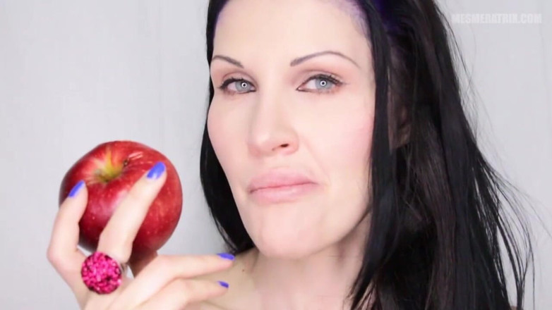 Lady Mesmeratrix Official: Erotic apple