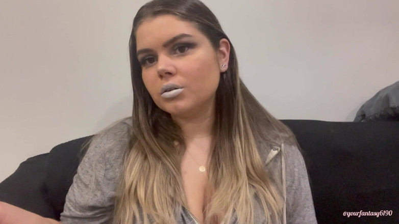 Your fantasy studio: Circles of smoke with silver lipstick
