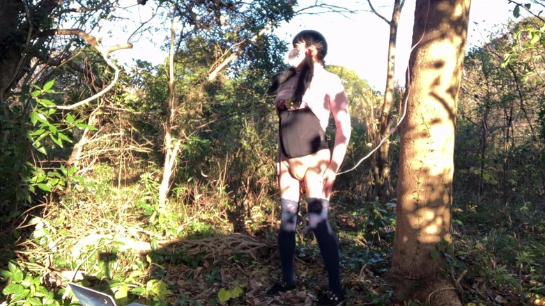 megu2002: Ging paddenstoelen plukken en vond een vibrator xxxxx