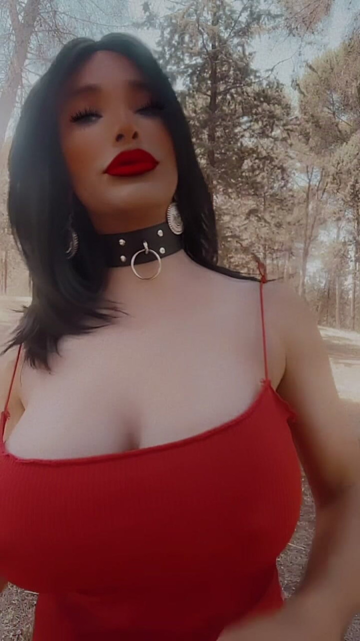 Sissy Slut Brianna: Willst du, dass mir die Brüste entfernt werden? Dann sollte...