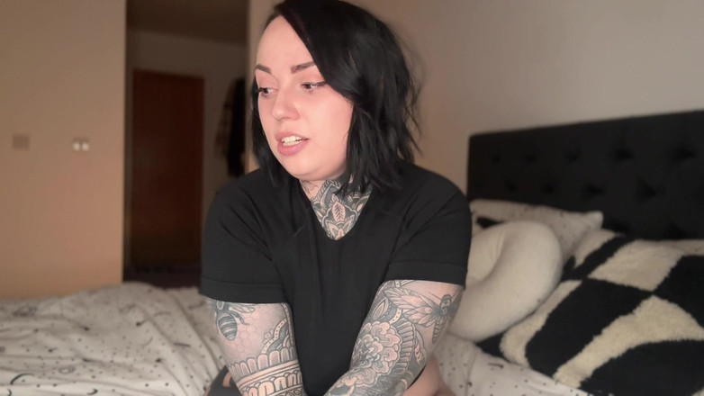 Miss Valentina: प्रोत्साहित करने में सहजता-द्वि 3