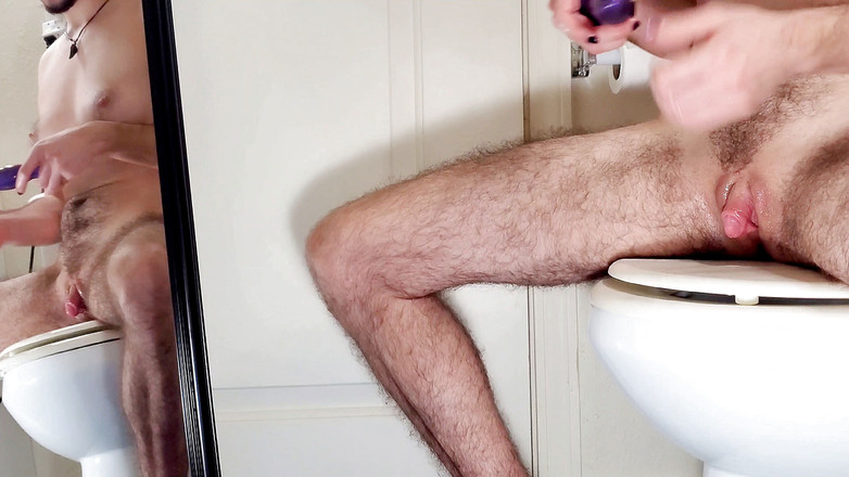 TboyCodyLee: (Versión completa) Ftm boy doble tapones y abre su culo - 4k