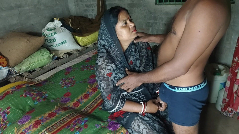 Raju Raju: Yngre styvbror avskalade styvsyster och knullade hennes indiska porrfilmer