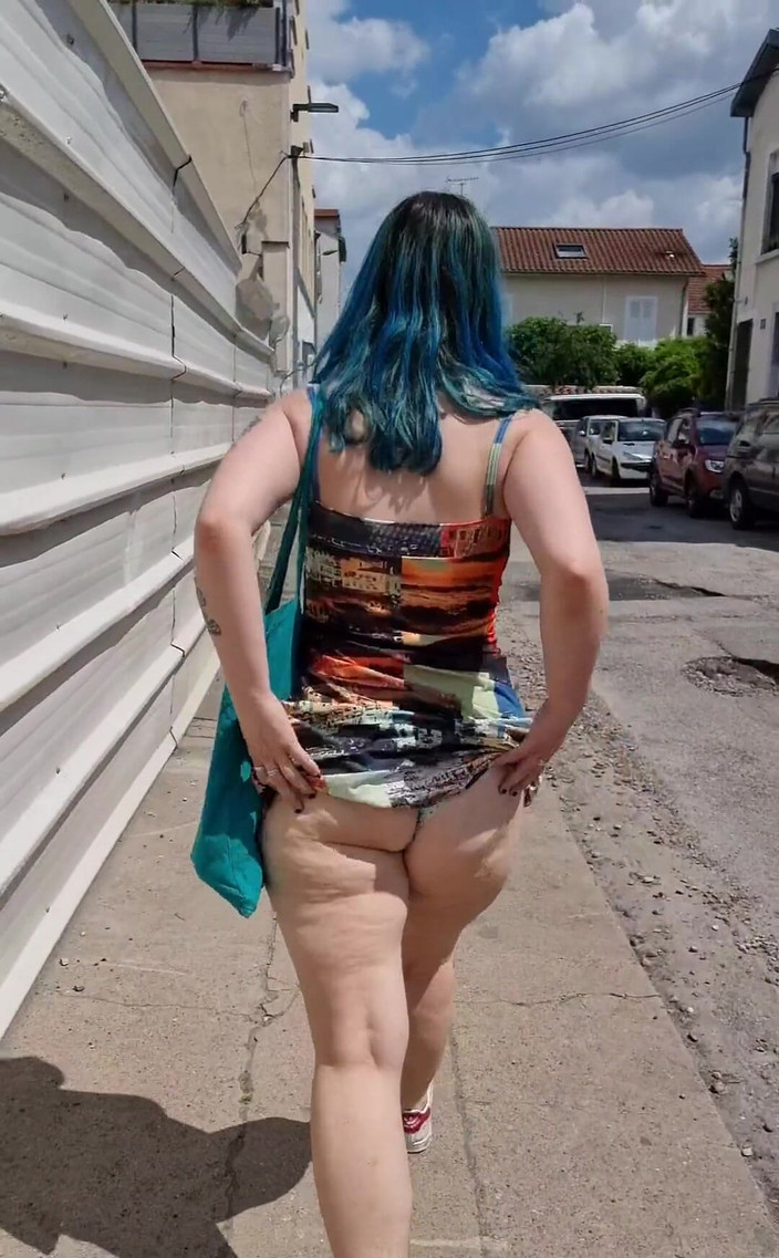 Khalamite: Aujourd’hui, nous sommes allés tourner une vidéo dans un parc...