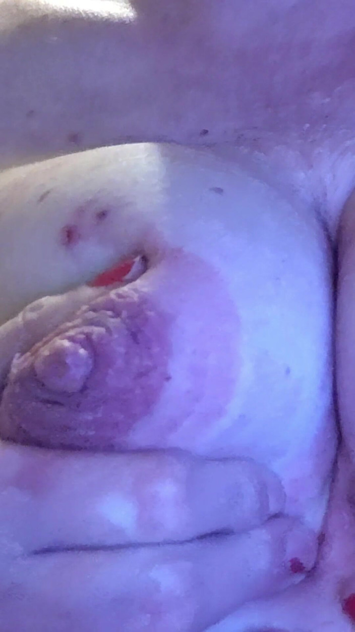 Alexia_mtf: Anne Sütü Masaj Arıyor