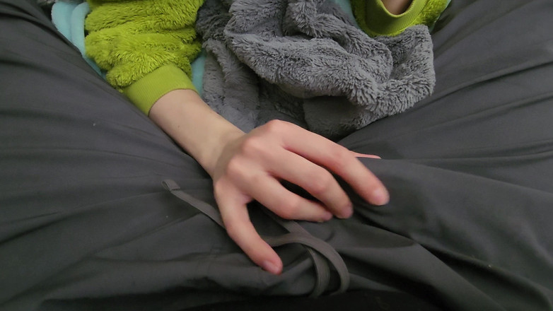 Mimiandevan: Fazendo ele gozar nas calças