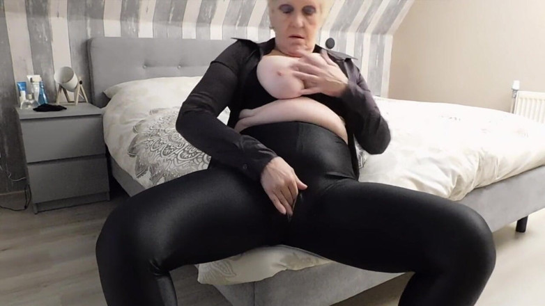 Nylon Ann: Trochę oddechu
