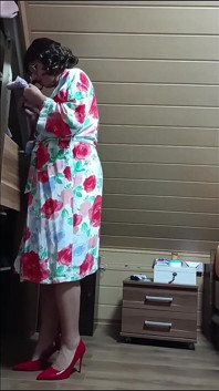The Stepmother Found the White Spots on Her Underwear.