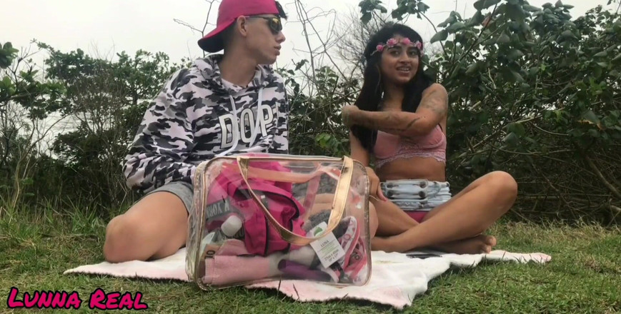 VictorHugo: 她吮吸我热辣的鸡巴很多