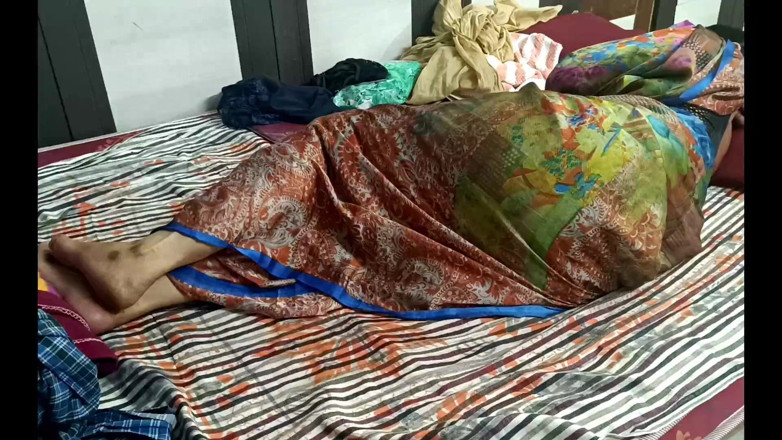 Sexy sindu: Beautiful Bhabhi Sex in Saree