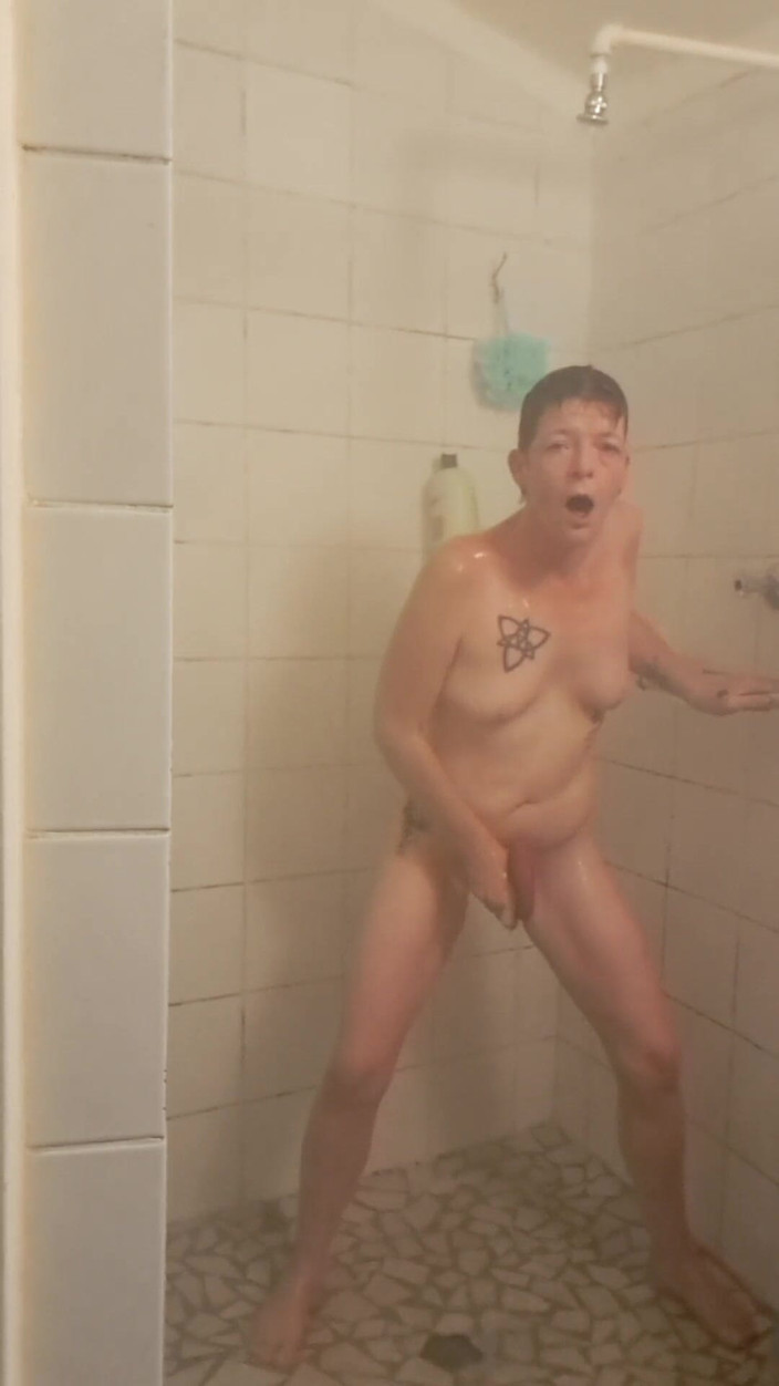 ZenitheBloodRose: Sessioni in doccia super bollente