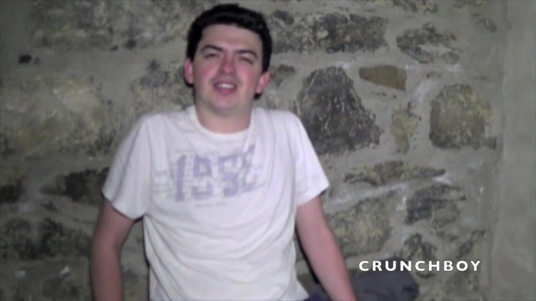 Gaybareback: Filip futută fără prezervativ de Bastian în camera din spate