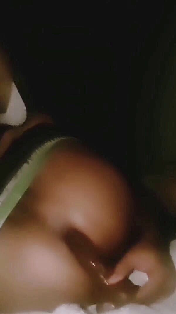 Tirsh89: Dari nakal ke bahagian bawah dalam pantat saya