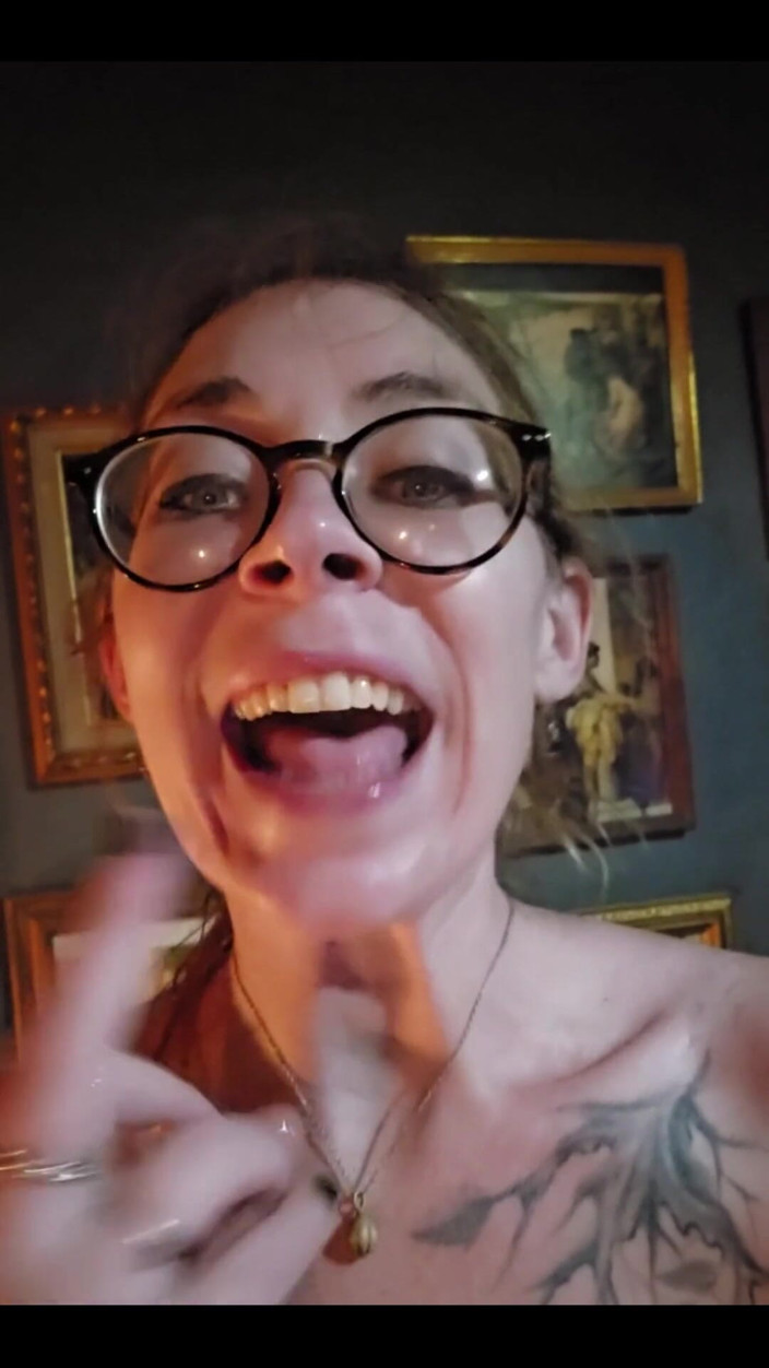 MistressThrope: Cei mi arıyorsun?