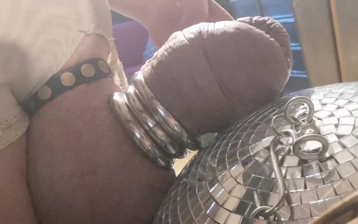 Monster_Meat_: Für liebhaber von großen beule in spandex