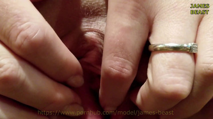 James Beast: Trochę zabawy z odpoczynku w saunie - Robienie cipki siusiu - amatorska...