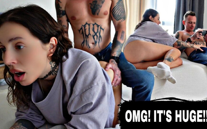 Ghomestory: 내 이복 언니는 내가 가진 거대한 자지를 믿을 수 없어!